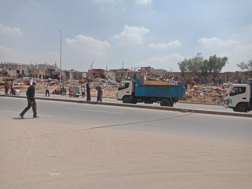 إزالة عشش ترعة الطوارئ