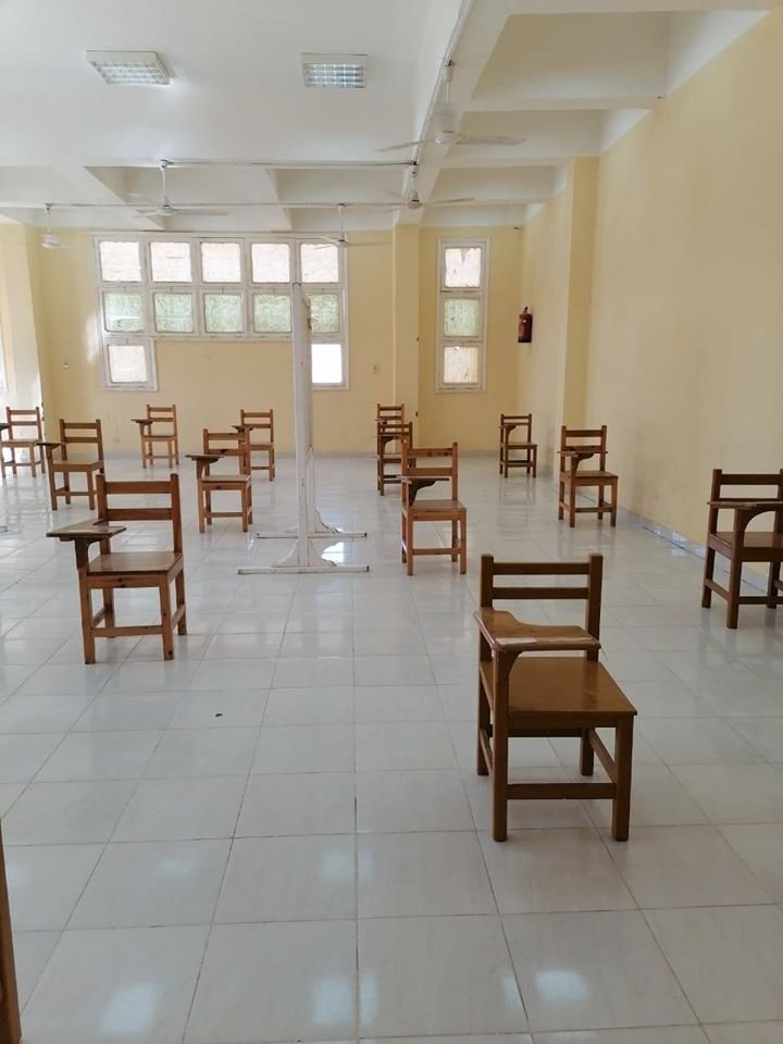 امتحانات الجامعات والمعاهد
