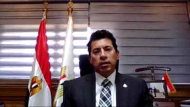 وزير الشباب والرياضة