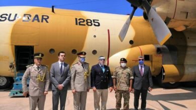 الطائرة المصرية لمساعدات لبنان