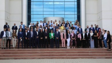 وزير الاتصالات