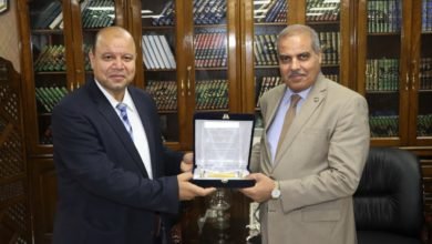 تكريم رئيس جامعة الأزهر